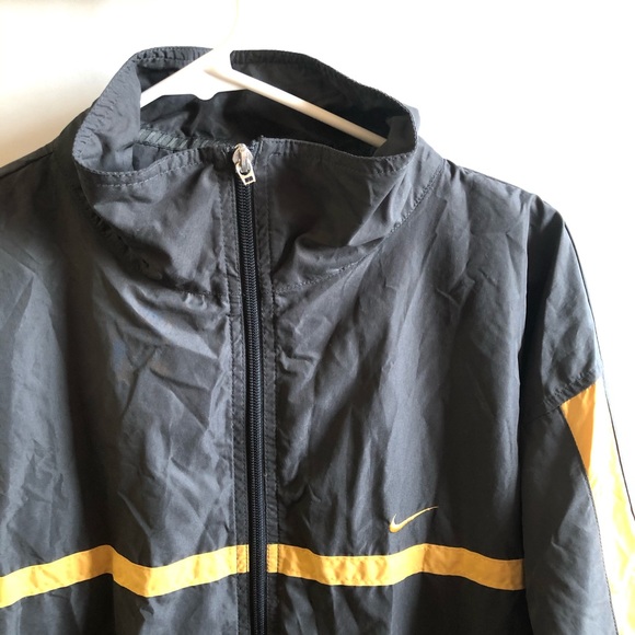 Nike men’s running lightweight jacket L - Picture 3 of 11